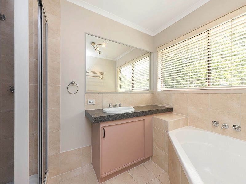 80 Fiddlewood Crescent, Bellbowrie QLD 4070