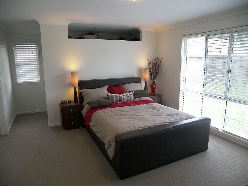 10 Stacey Close, Moggill QLD 4070