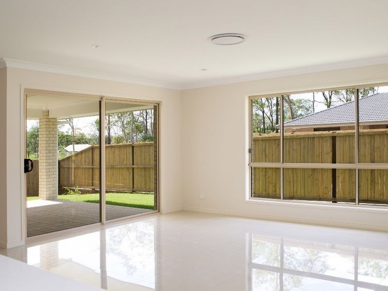 7 Knightsbridge Street, Oxley QLD 4075