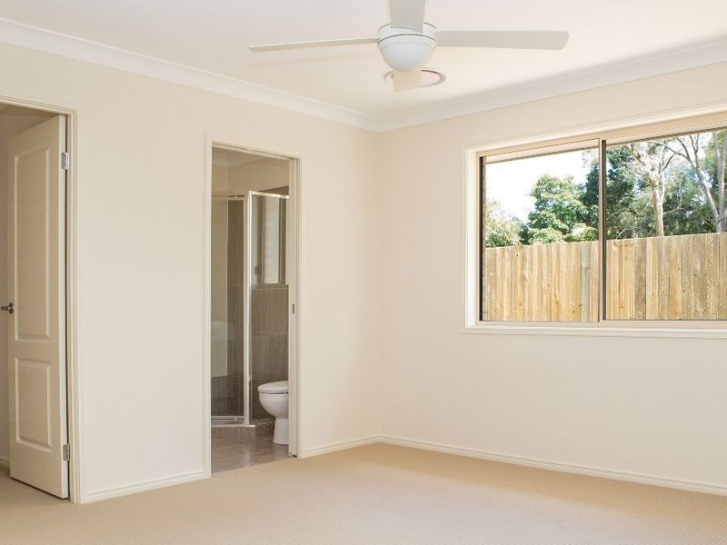 7 Knightsbridge Street, Oxley QLD 4075