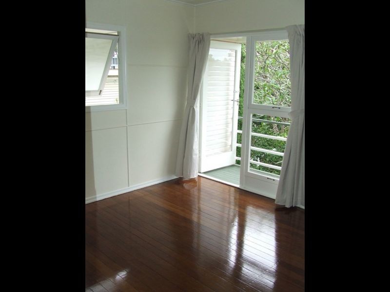 48 Broseley Road, Toowong QLD 4066