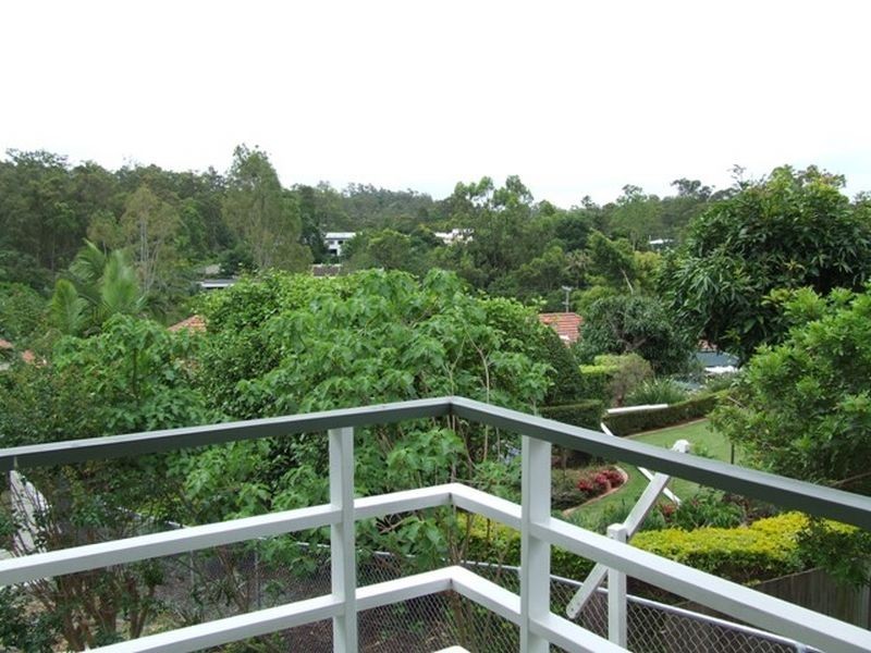 48 Broseley Road, Toowong QLD 4066