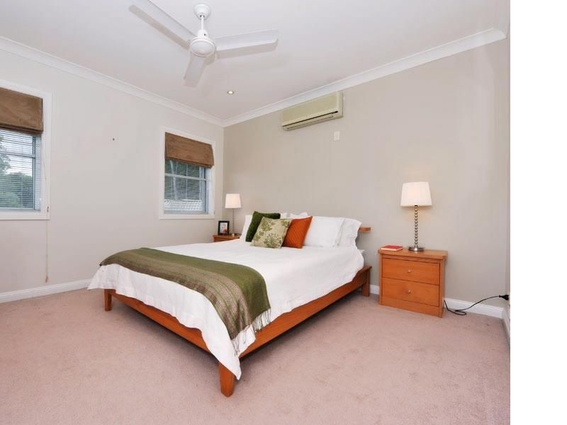 2 Aaron Place, Indooroopilly QLD 4068