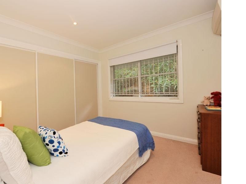 2 Aaron Place, Indooroopilly QLD 4068