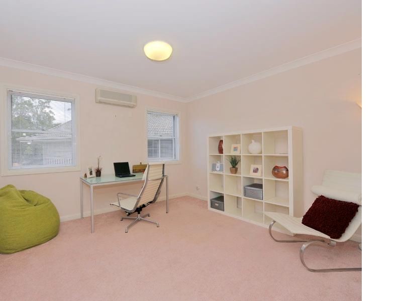 2 Aaron Place, Indooroopilly QLD 4068