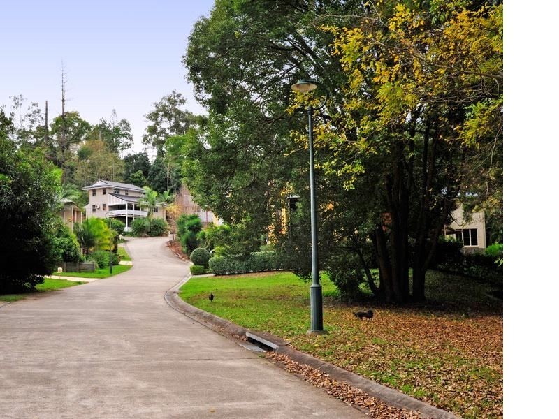 2 Aaron Place, Indooroopilly QLD 4068