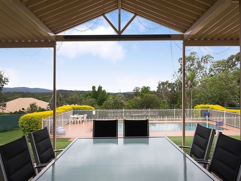 36 Pine County Place, Bellbowrie QLD 4070