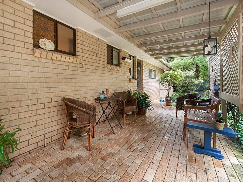 25 Lambourn Street, Chapel Hill QLD 4069