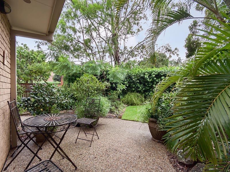 25 Lambourn Street, Chapel Hill QLD 4069