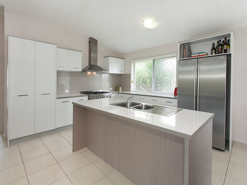 24 Sanctuary Way, Moggill QLD 4070