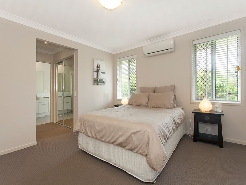 24 Sanctuary Way, Moggill QLD 4070