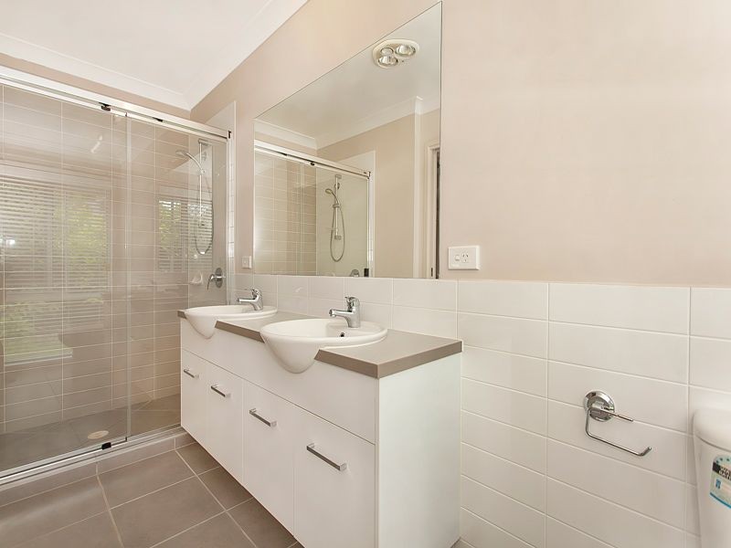 24 Sanctuary Way, Moggill QLD 4070