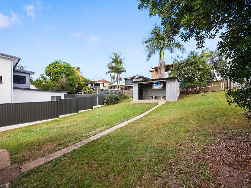 110 Broomfield Street, Taringa QLD 4068