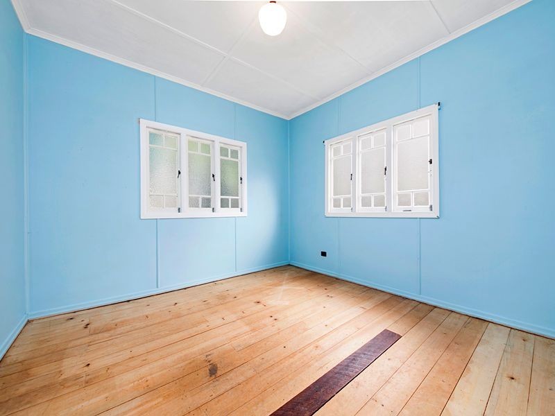 110 Broomfield Street, Taringa QLD 4068