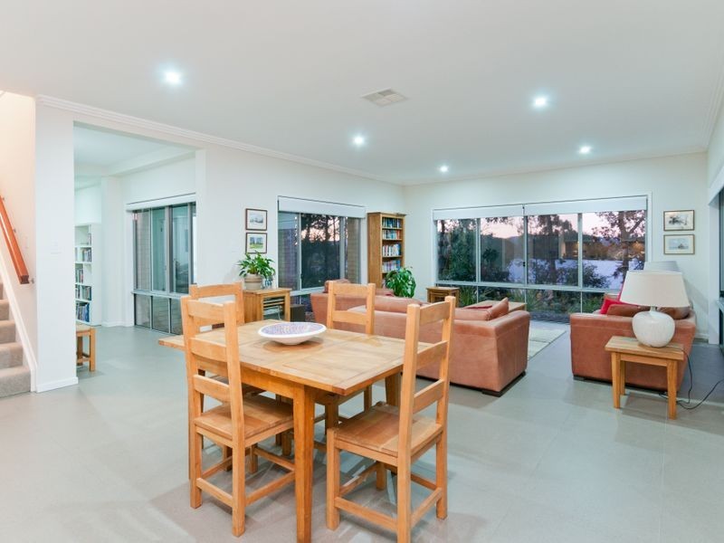 35 Lancewood Place, Moggill QLD 4070