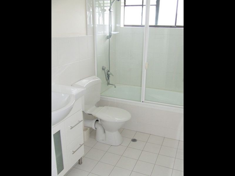 11/29 Bellevue Terrace, St Lucia QLD 4067