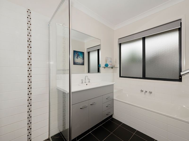 33 Witty Road, Moggill QLD 4070