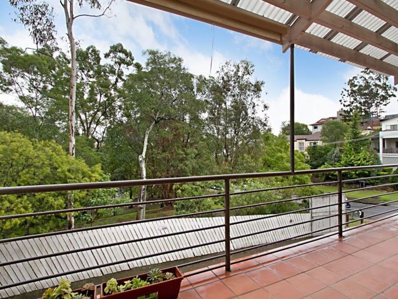 1/77 Armadale Street, St Lucia QLD 4067