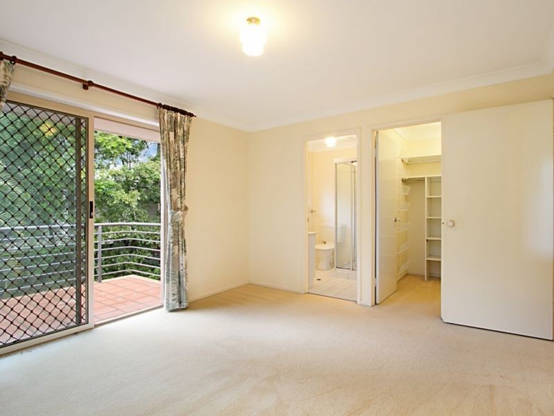 1/77 Armadale Street, St Lucia QLD 4067