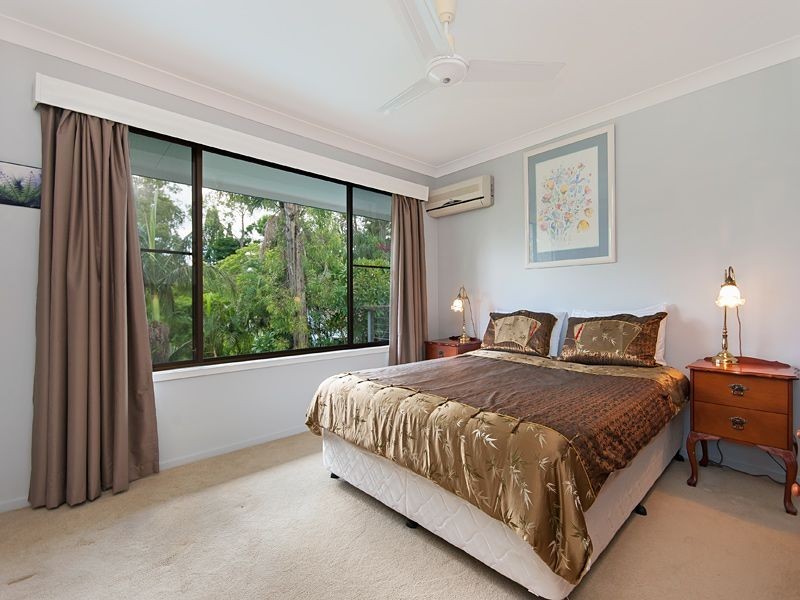 5 Crestview Street, Kenmore QLD 4069