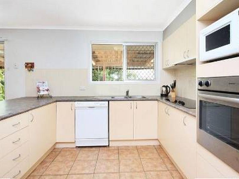 18 Marlock Street, Bellbowrie QLD 4070