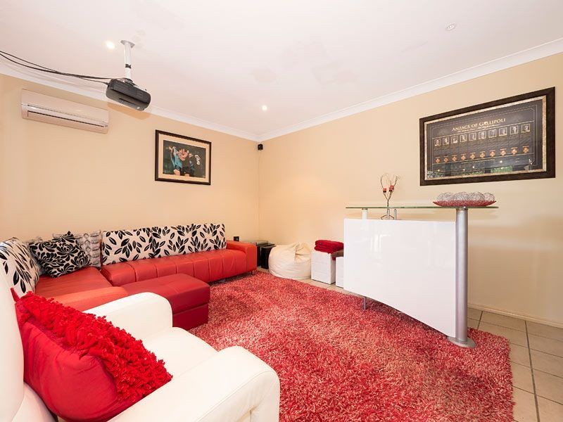 28 Makepeace Place, Bellbowrie QLD 4070