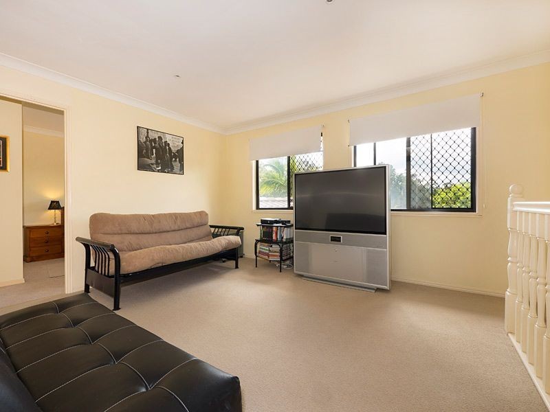 28 Makepeace Place, Bellbowrie QLD 4070