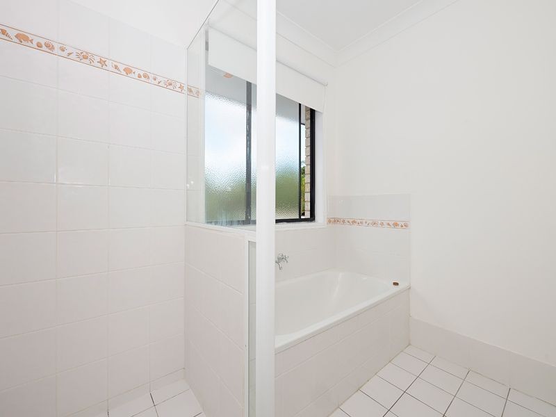 28 Makepeace Place, Bellbowrie QLD 4070