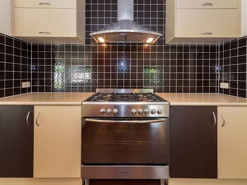 19 Joseph Avenue, Moggill QLD 4070