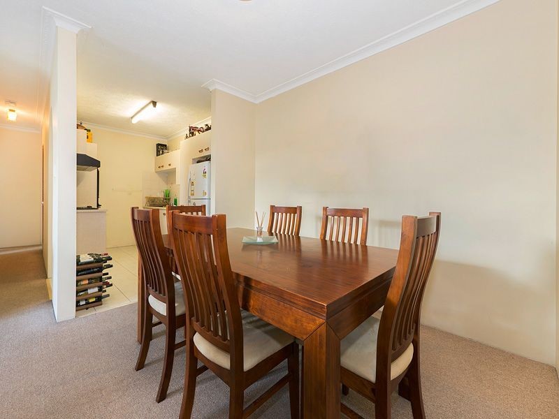 2/15 Earle Lane, Toowong QLD 4066