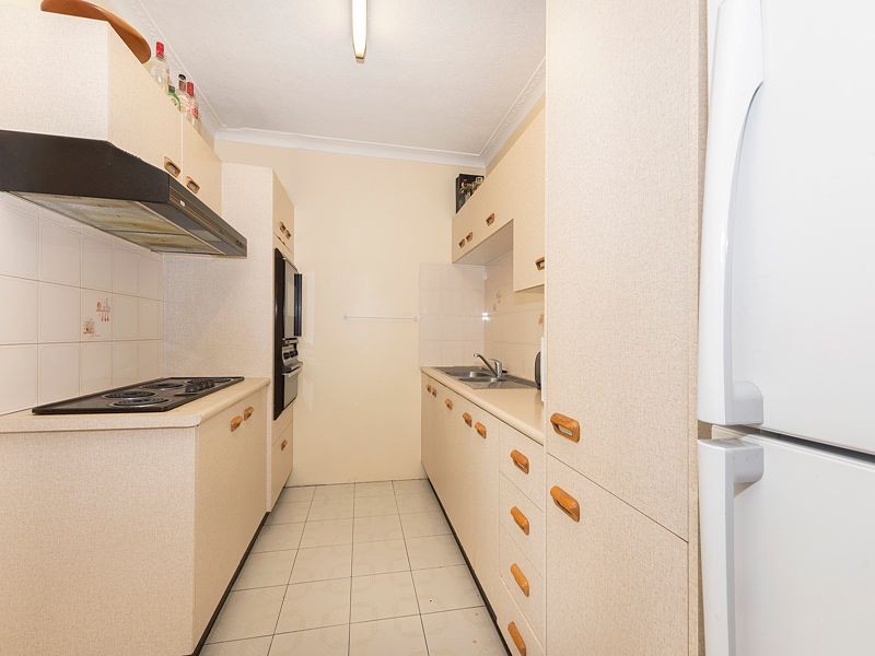 2/15 Earle Lane, Toowong QLD 4066