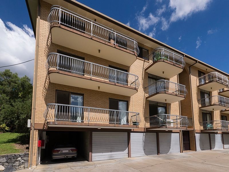 2/15 Earle Lane, Toowong QLD 4066