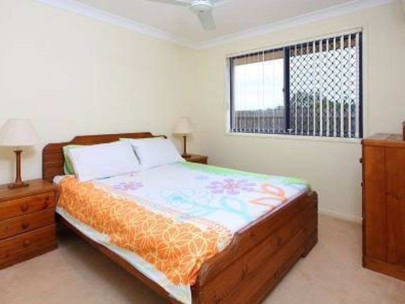 18 Westaway Crescent, Bellbowrie QLD 4070