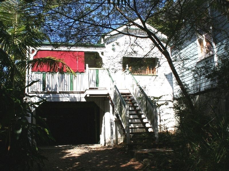 32 Rainworth Road, Bardon QLD 4065