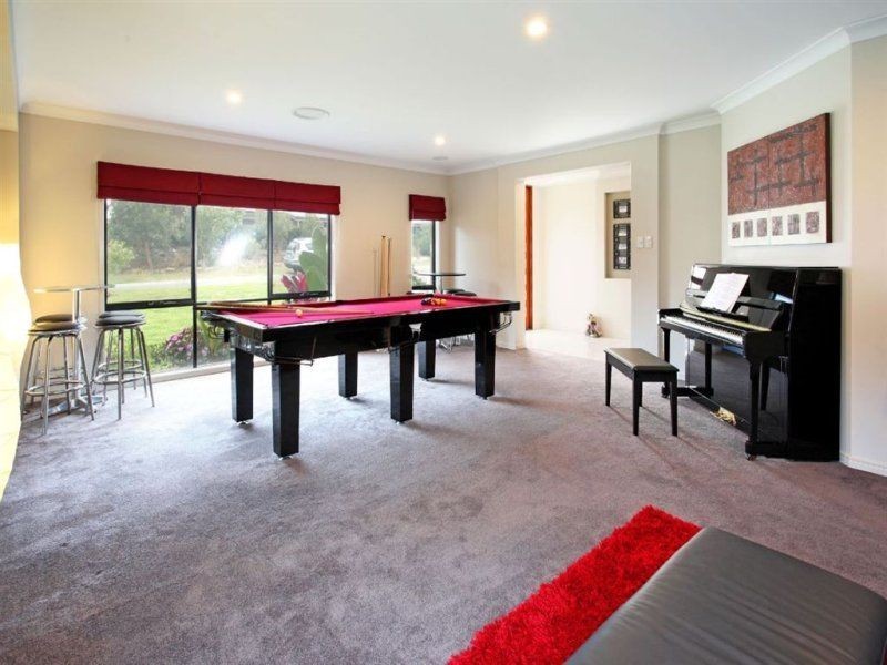 16 Frederick Street, Moggill QLD 4070