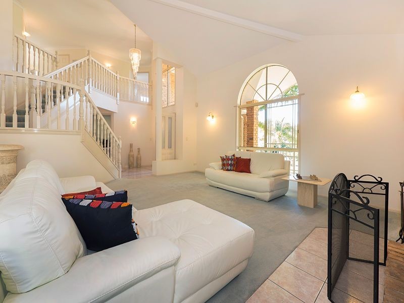 95 Westaway Crescent, Bellbowrie QLD 4070