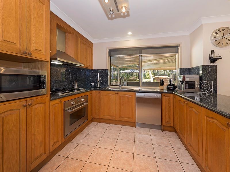 95 Westaway Crescent, Bellbowrie QLD 4070