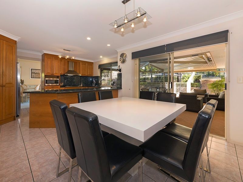 95 Westaway Crescent, Bellbowrie QLD 4070
