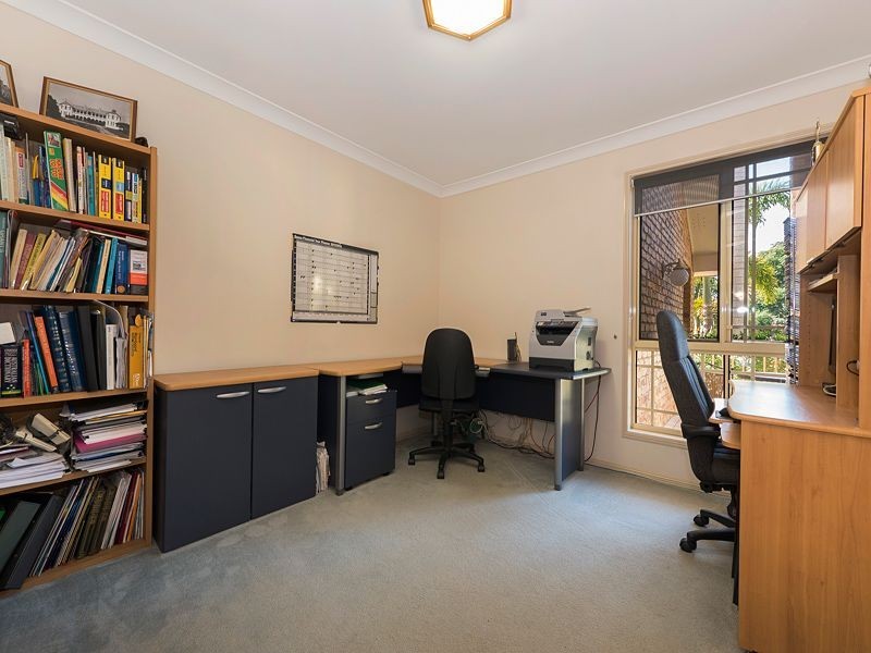 95 Westaway Crescent, Bellbowrie QLD 4070