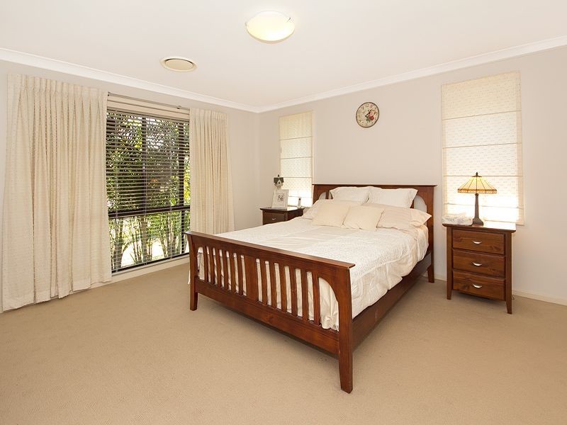 7 Witty Road, Moggill QLD 4070