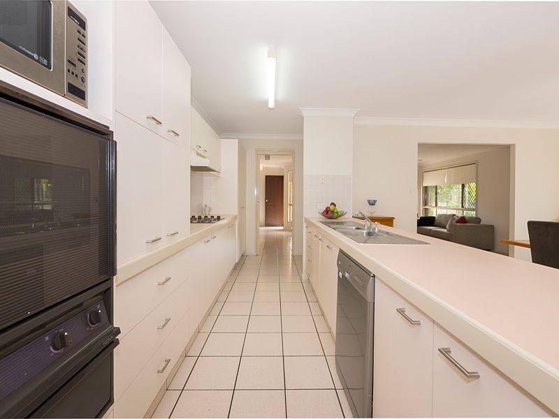 88 Pioneer Crescent, Bellbowrie QLD 4070