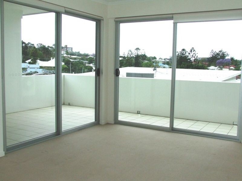 30/24 Allwood Street, Indooroopilly QLD 4068