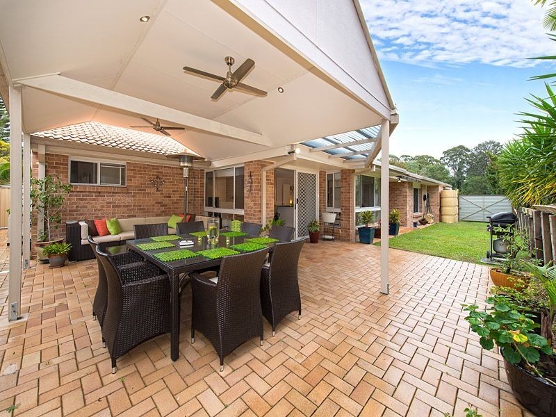 81 Greenford Street, Chapel Hill QLD 4069