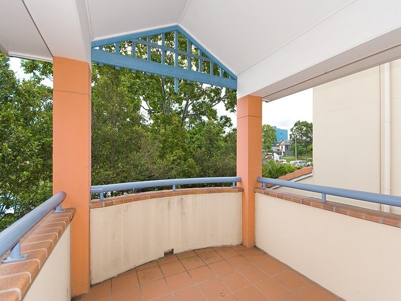 9/31 Glen Road, Toowong QLD 4066