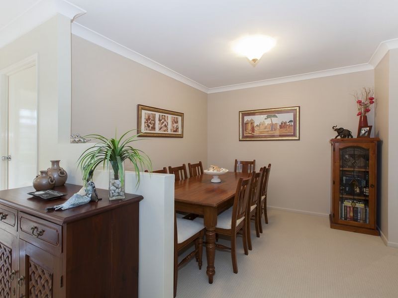 28 Leander Street, Chapel Hill QLD 4069