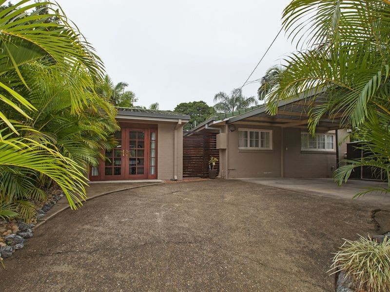 28 Leander Street, Chapel Hill QLD 4069