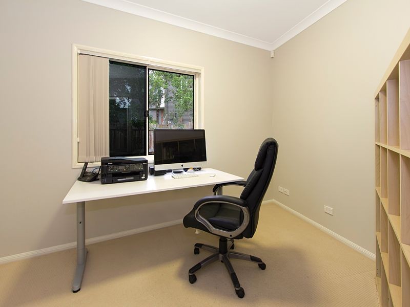 23 Vakuta Street, Fig Tree Pocket QLD 4069