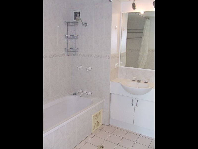 4/32 Park Avenue, Auchenflower QLD 4066