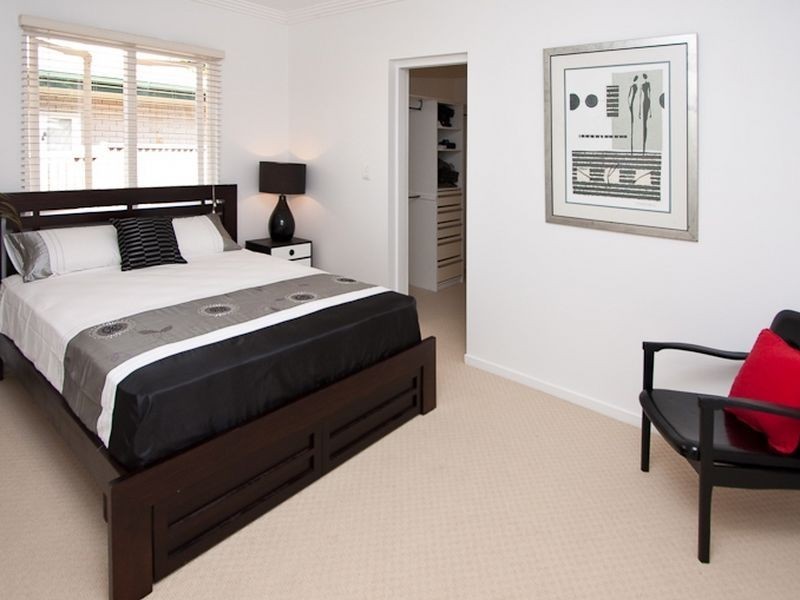 30 Salisbury Street, Indooroopilly QLD 4068