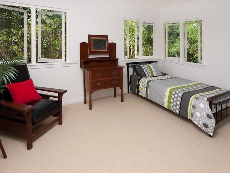 30 Salisbury Street, Indooroopilly QLD 4068